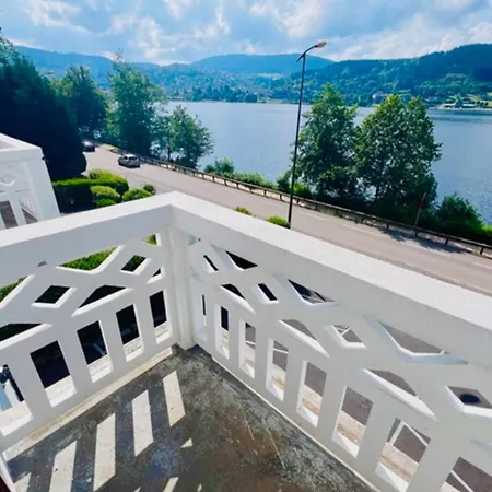 Spacious Nest Facing Lake Gérardmer